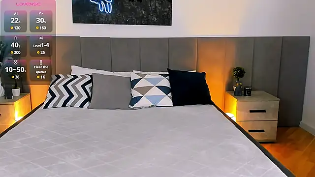 Snapshot of MiaBecky chatting on 02.21.25 MiaBecky online show from 02.21.25