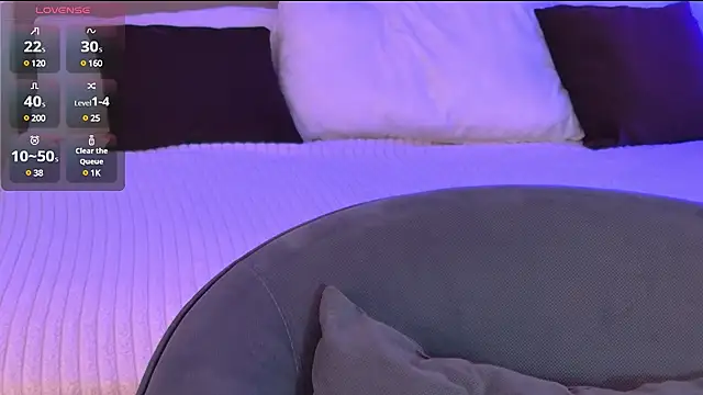 Snapshot of MiaBecky chatting on 03.09.25 MiaBecky online show from 03.09.25