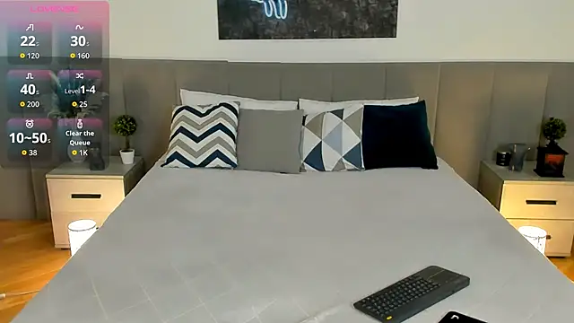 Snapshot of MiaBecky chatting on 11.11.25 MiaBecky online show from 11.11.25