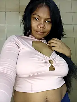 Snapshot of Laurizolson chatting on 03.22.26 Laurizolson online show from 03.22.26