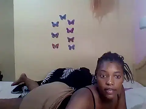 Snapshot of Zara_Twilight chatting on 12.02.24 Zara Twilight online show from 12.02.24