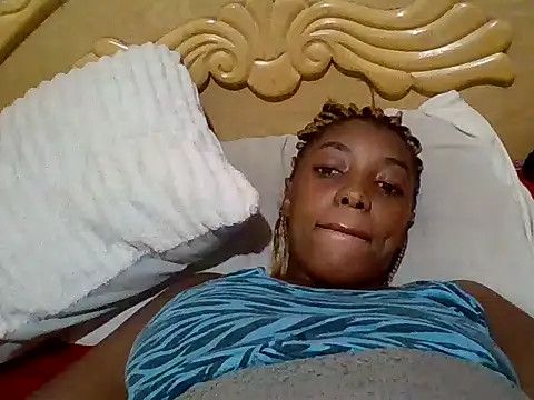 Snapshot of Zara_Twilight chatting on 01.05.26 Zara Twilight online show from 01.05.26