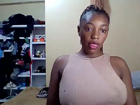 Snapshot of Zara_Twilight chatting on 02.01.26 Zara Twilight online show from 02.01.26