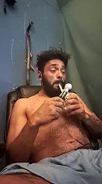 Snapshot of C8L3U chatting on 12.02.24 C8L3U online show from 12.02.24