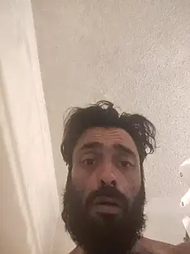 Snapshot of C8L3U chatting on 12.12.24 C8L3U online show from 12.12.24