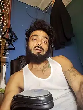 Snapshot of C8L3U chatting on 12.16.24 C8L3U online show from 12.16.24