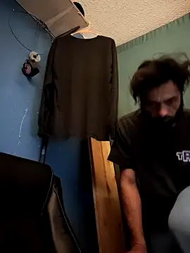 Snapshot of C8L3U chatting on 12.18.24 C8L3U online show from 12.18.24