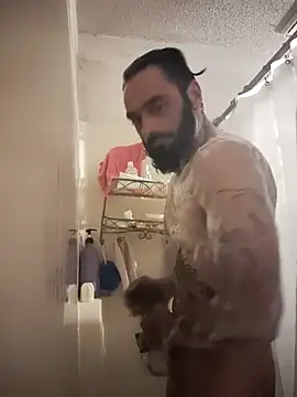 Snapshot of C8L3U chatting on 12.22.24 C8L3U online show from 12.22.24