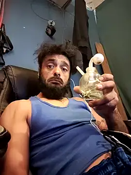 Snapshot of C8L3U chatting on 12.22.24 C8L3U online show from 12.22.24