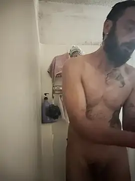 Snapshot of C8L3U chatting on 12.26.24 C8L3U online show from 12.26.24