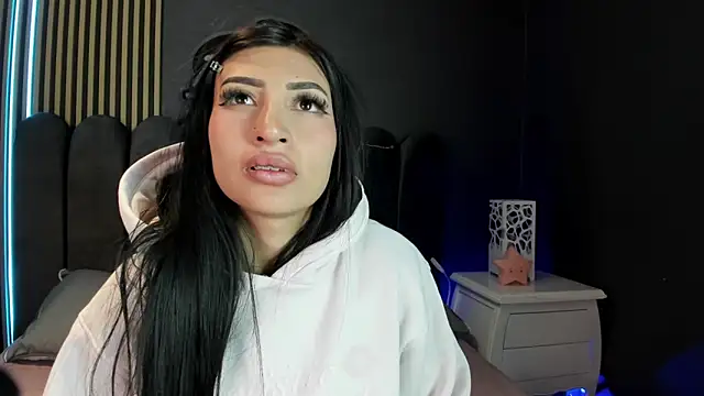 Nicolette ks  online show from 06.13.26