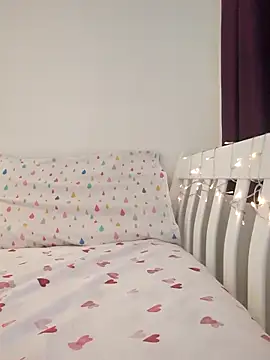 Snapshot of Nancy-Pink chatting on 10.14.25 Nancy-Pink online show from 10.14.25