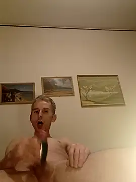 Snapshot of dedalus84 chatting on 03.13.25 dedalus84 online show from 03.13.25