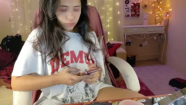 AllisonCatUwU online show from 04.07.26