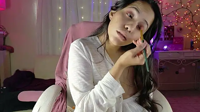 AllisonCatUwU online show from 04.18.26
