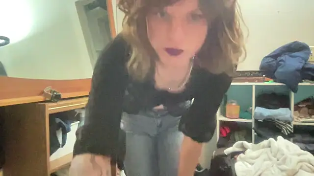 sum1betterthanmost online show from 10.28.25