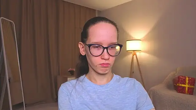 BettyBrowni online show from 12.22.25