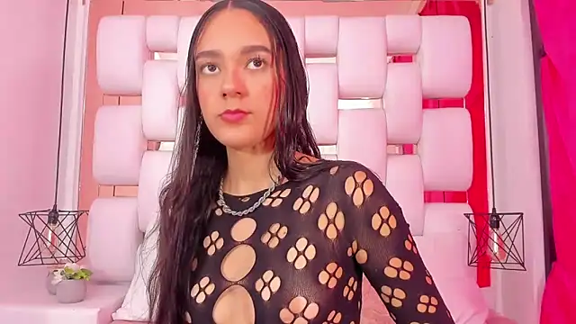 EmmyCruzZ online show from 12.19.25