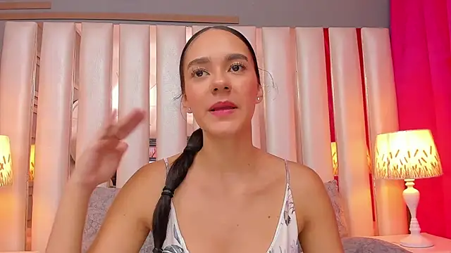 EmmyCruzZ online show from 02.28.26