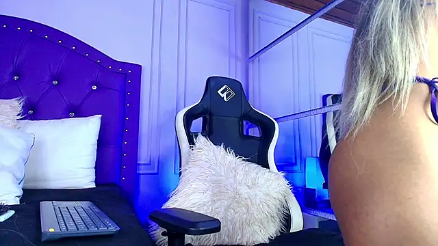 sarah banks1 online show from 05.01.26