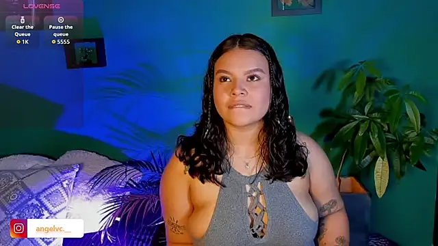 Snapshot of Anne_Babb chatting on 09.25.25 Anne Babb online show from 09.25.25