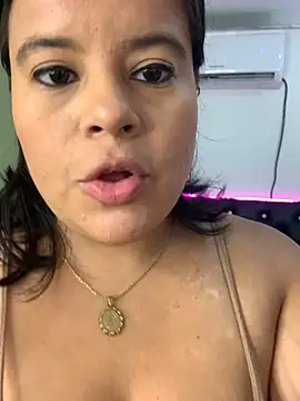 twocurvylatins online show from 02.14.26