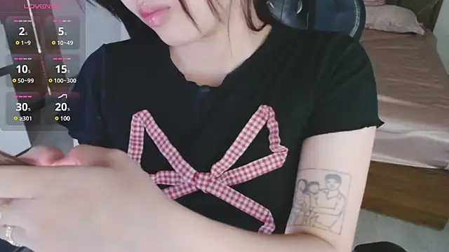 Lin SiYee online show from 03.10.25