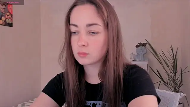 cClandesTina online show from 11.04.25