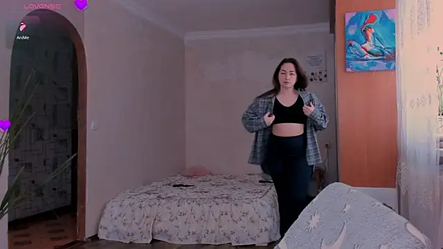 cClandesTina online show from 12.04.25