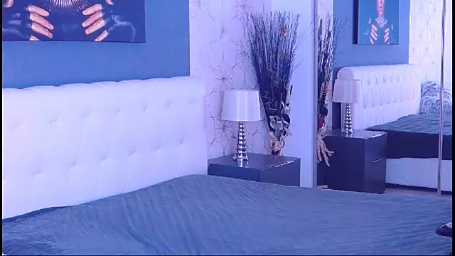 Snapshot of MaryMatiss chatting on 03.15.25 MaryMatiss online show from 03.15.25