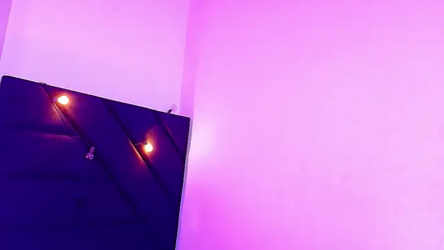 littleebluee online show from 07.28.26