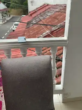 Pretty Isadora online show from 03.16.25