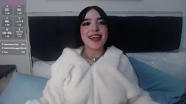 Snapshot of Lyane_xx chatting on 01.17.25 Lyane xx online show from 01.17.25