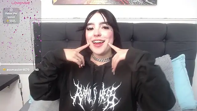 Snapshot of Lyane_xx chatting on 01.29.25 Lyane xx online show from 01.29.25