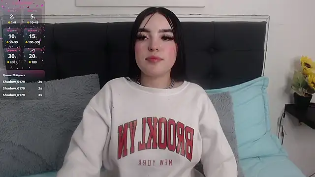 Snapshot of Lyane_xx chatting on 03.05.25 Lyane xx online show from 03.05.25