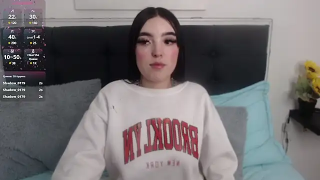 Snapshot of Lyane_xx chatting on 03.05.25 Lyane xx online show from 03.05.25