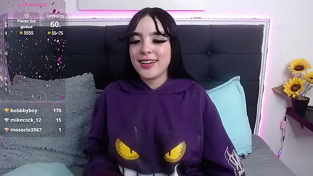 Snapshot of Lyane_xx chatting on 03.21.25 Lyane xx online show from 03.21.25
