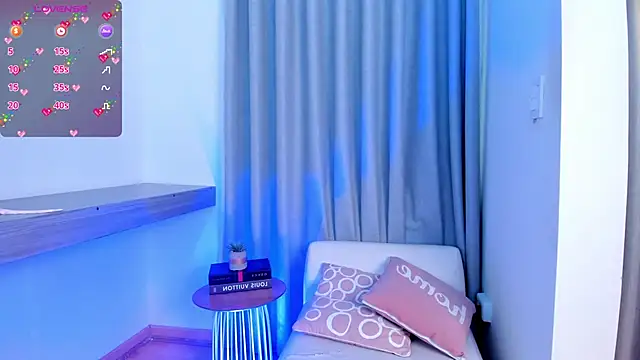 Lucyortiz  online show from 02.24.25