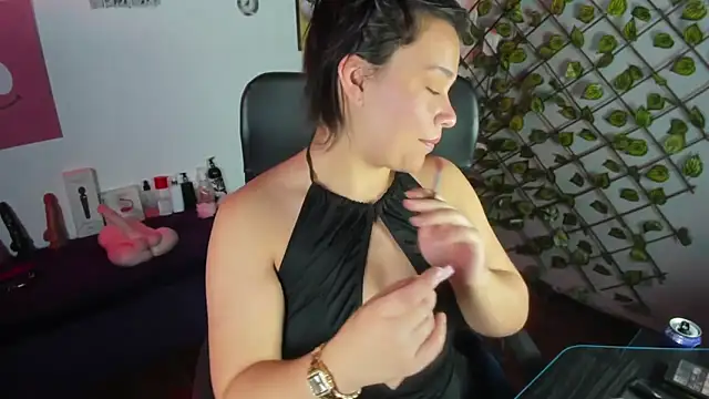 Amy hoy69 online show from 02.25.26