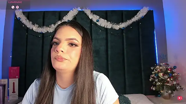 IsabellaGrey19 online show from 12.16.25