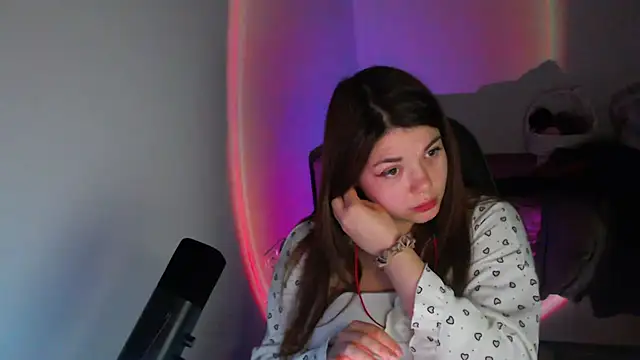 helengilmor online show from 02.11.26