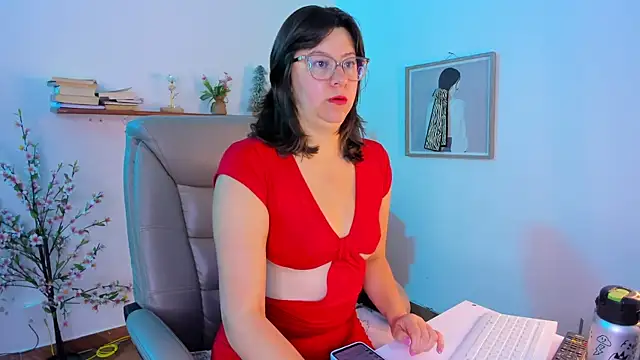 Chanelll Taylorr  online show from 08.02.26