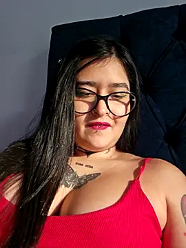 Snapshot of ZTahya chatting on 04.16.26 ZTahya online show from 04.16.26