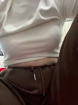 Milk Mom99 online show from 02.12.26