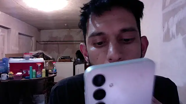 Snapshot of LoretoMx chatting on 05.13.26 LoretoMx online show from 05.13.26