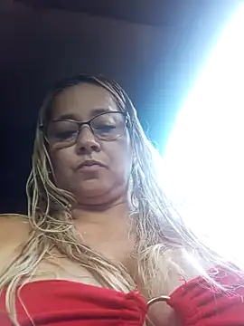 Snapshot of natally_ross21 chatting on 12.25.24 natally ross21 online show from 12.25.24