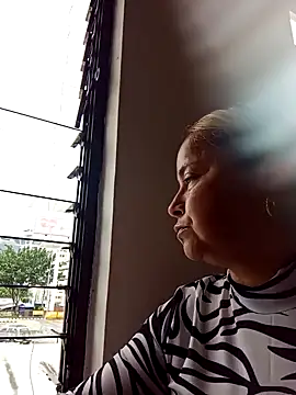 Snapshot of natally_ross21 chatting on 01.04.25 natally ross21 online show from 01.04.25