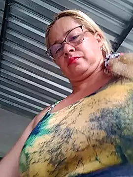 Snapshot of natally_ross21 chatting on 01.15.25 natally ross21 online show from 01.15.25