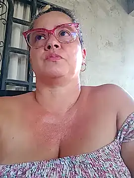 Snapshot of natally_ross21 chatting on 02.10.25 natally ross21 online show from 02.10.25