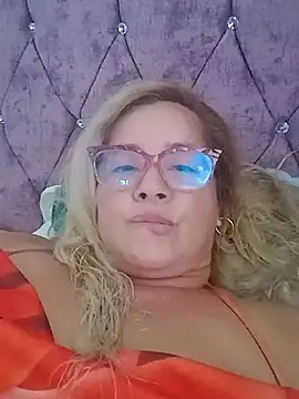 Snapshot of natally_ross21 chatting on 03.07.25 natally ross21 online show from 03.07.25